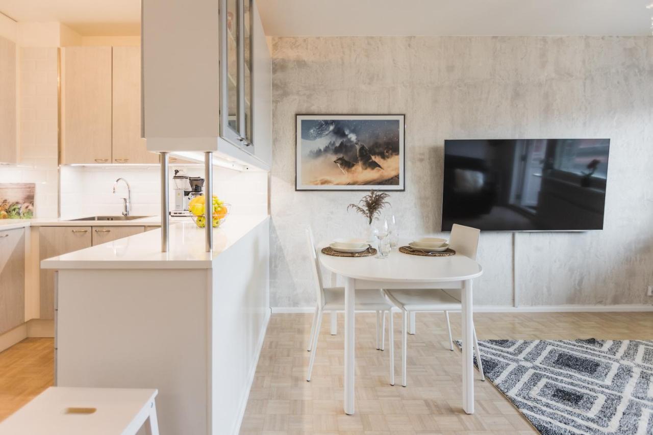 Penthouse With Sauna - King Size Bed - Free Wifi! 罗瓦涅米 外观 照片